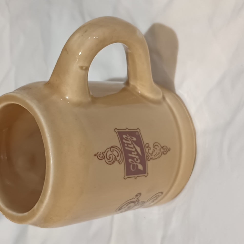 Schlitz mug
